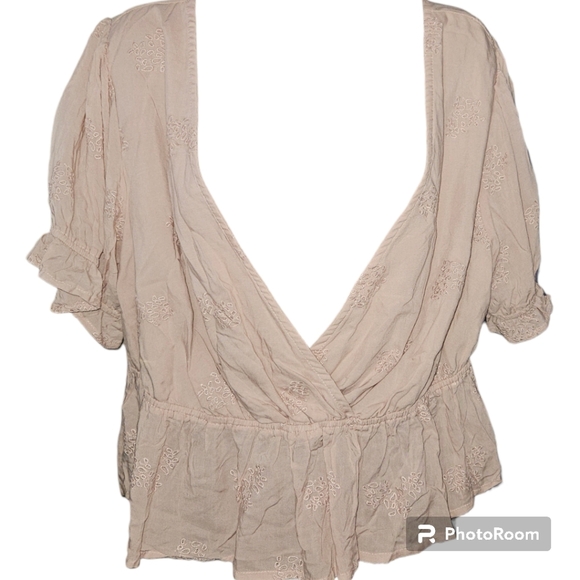 NWT Forever 21 Plus Nude Embroidery Short Sleeve Top - Picture 1 of 4